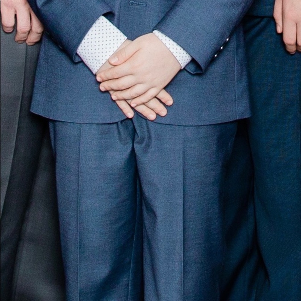 CLASSIC JOSEPH ABBOUD Special Occasion  Boys Navy Suit Sz12